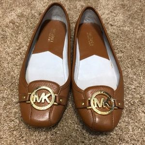 Michael Kors Tan flats